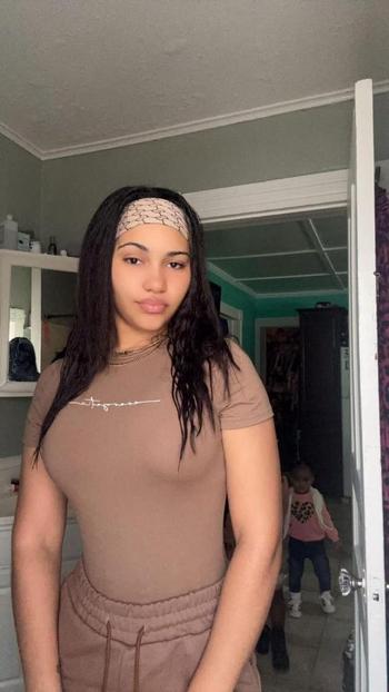 yuriely, 26  female escort, Dothan